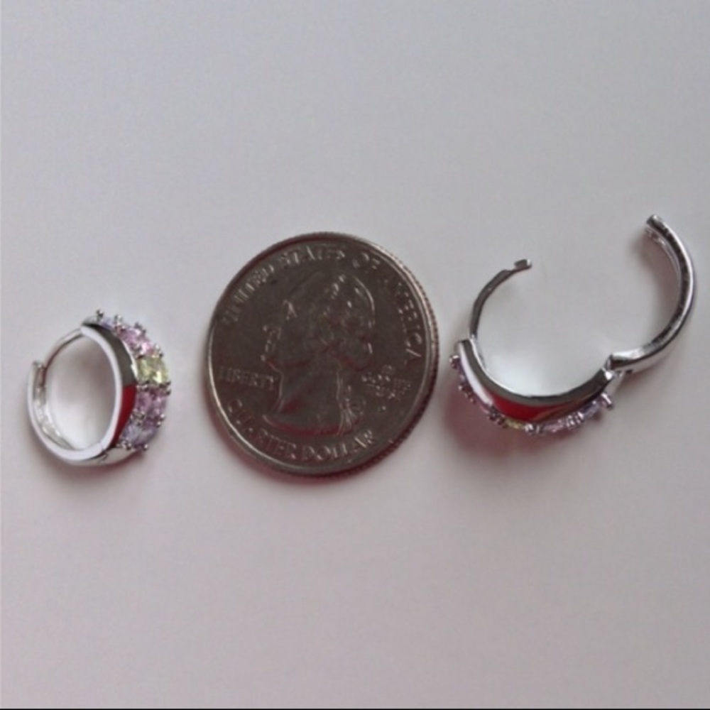 NEW🌸Trio Topaz Huggie 925 Silver Earrings🌸 - Picture 4 of 4